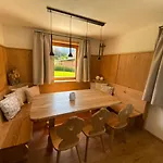 Flachau Lodge 山林小屋 *