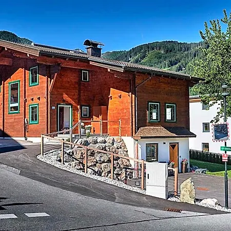 Flachau Lodge Orman Evi *